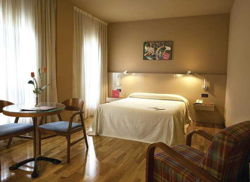 Aparthotel Campus Oviedo Rom bilde