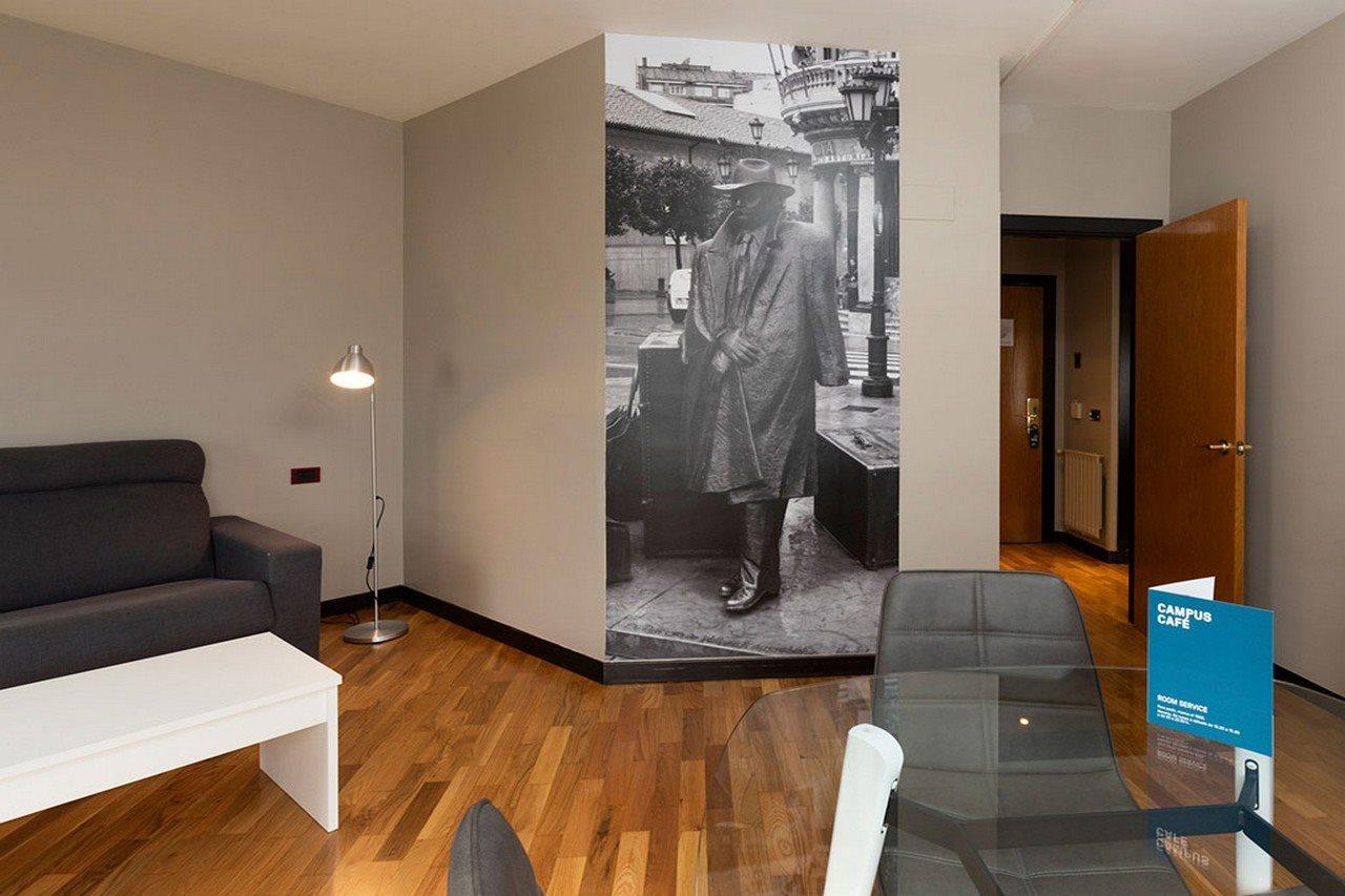 Aparthotel Campus Oviedo Eksteriør bilde