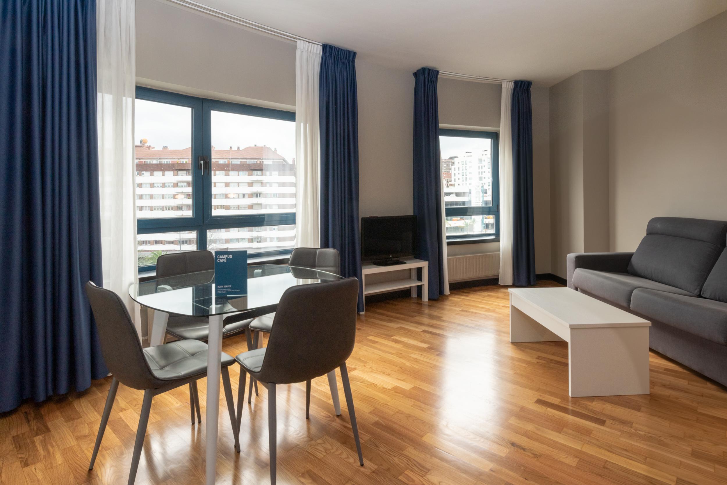 Aparthotel Campus Oviedo Eksteriør bilde