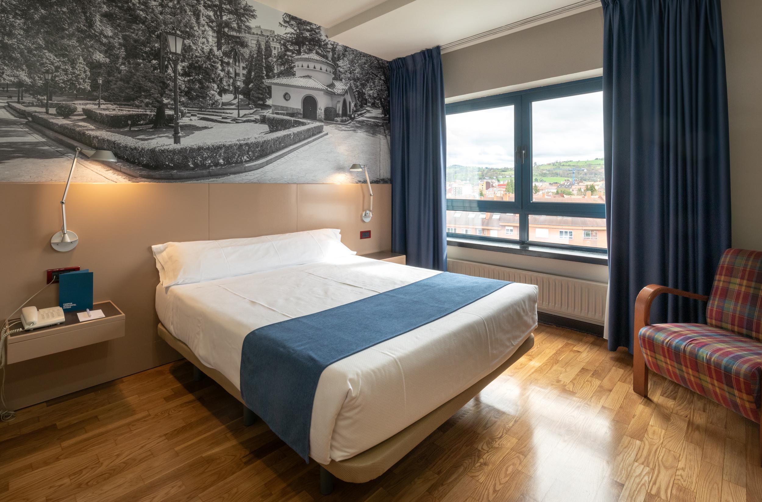 Aparthotel Campus Oviedo Eksteriør bilde