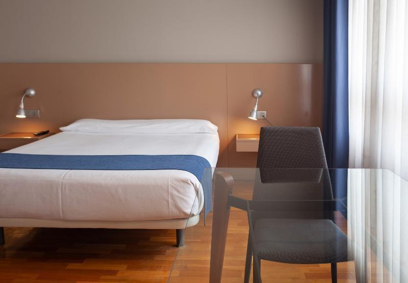 Aparthotel Campus Oviedo Eksteriør bilde