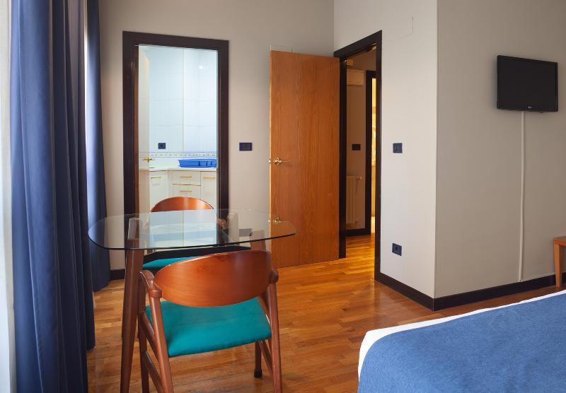 Aparthotel Campus Oviedo Eksteriør bilde
