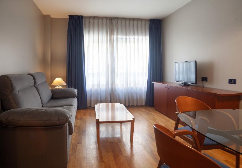 Aparthotel Campus Oviedo Eksteriør bilde